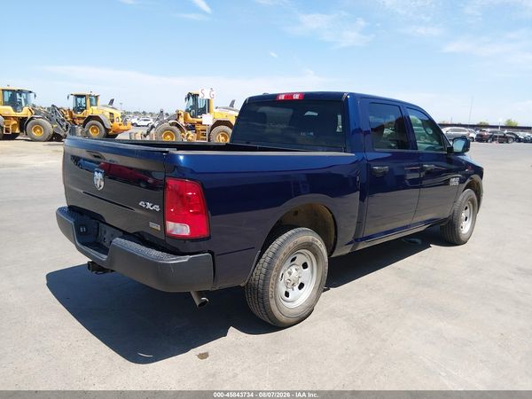 2017 RAM 1500 ST CREW CAB 4X4