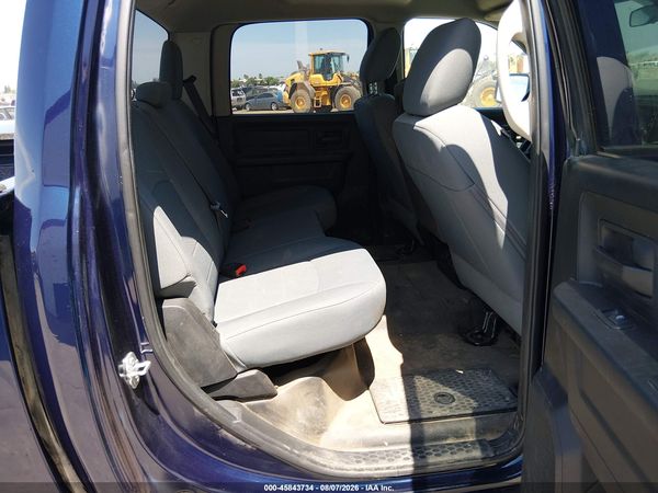 2017 RAM 1500 ST CREW CAB 4X4