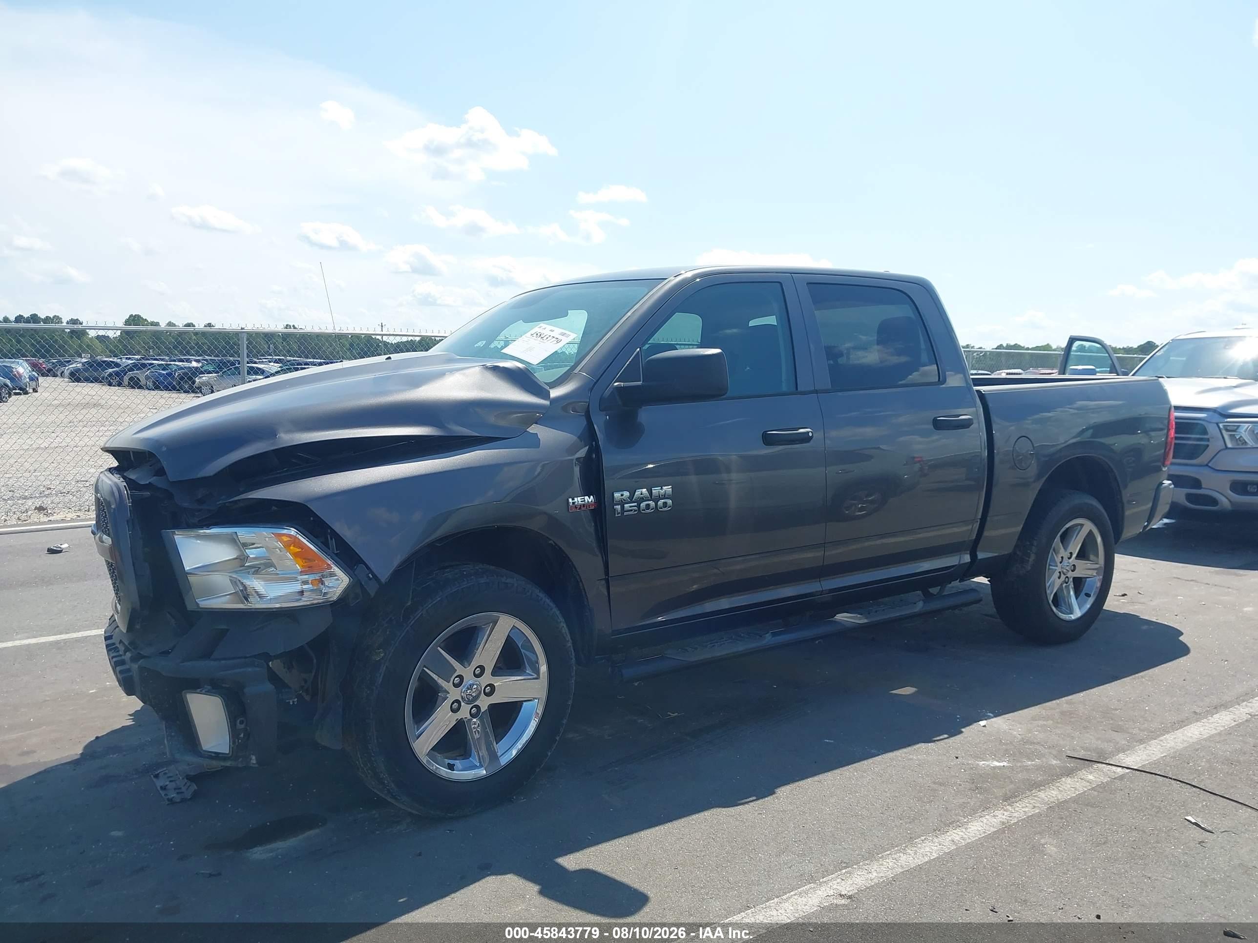 2017 RAM 1500 EXPRESS  4X2 5'7 BOX