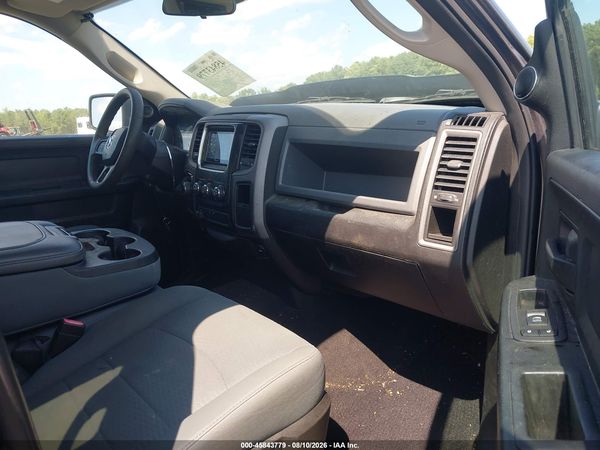 2017 RAM 1500 EXPRESS  4X2 5'7 BOX