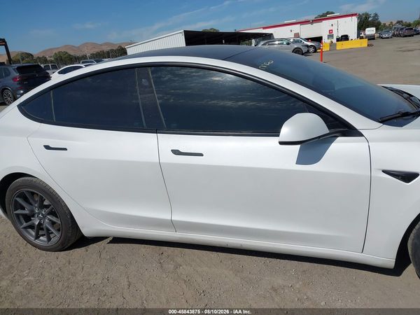 2021 TESLA MODEL 3
