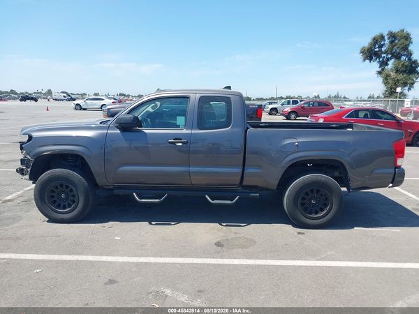 2017 TOYOTA TACOMA SR
