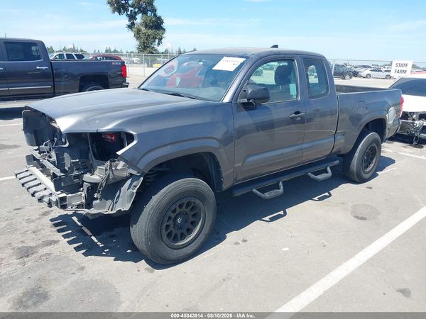2017 TOYOTA TACOMA SR