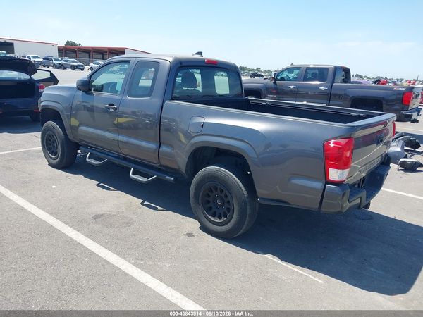 2017 TOYOTA TACOMA SR