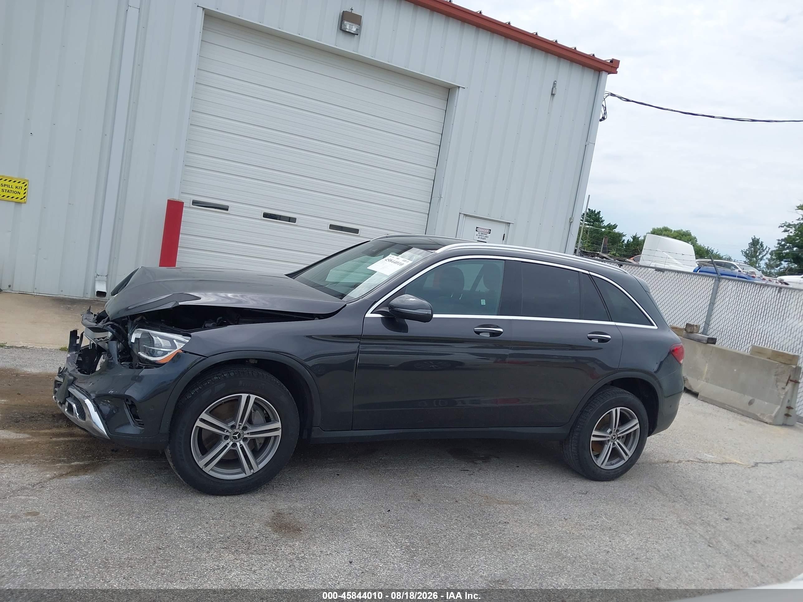 2022 MERCEDES-BENZ GLC 300 4MATIC SUV