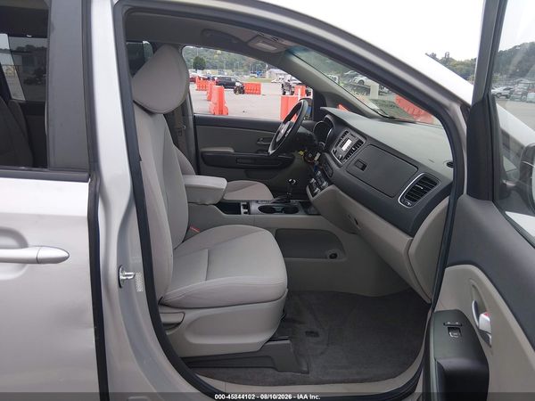 2016 KIA SEDONA LX