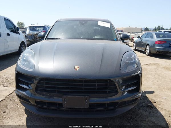 2020 PORSCHE MACAN
