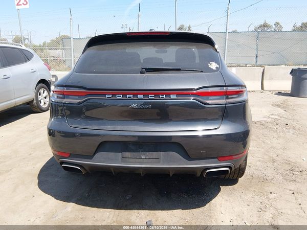 2020 PORSCHE MACAN