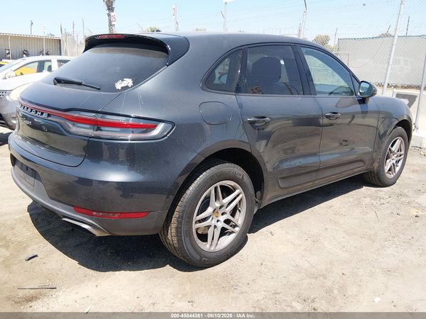 2020 PORSCHE MACAN