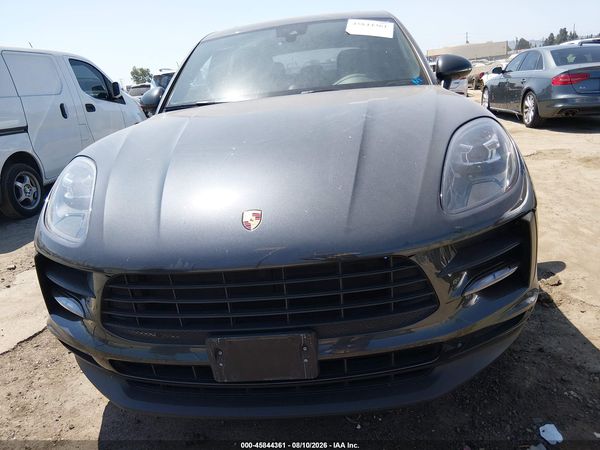 2020 PORSCHE MACAN
