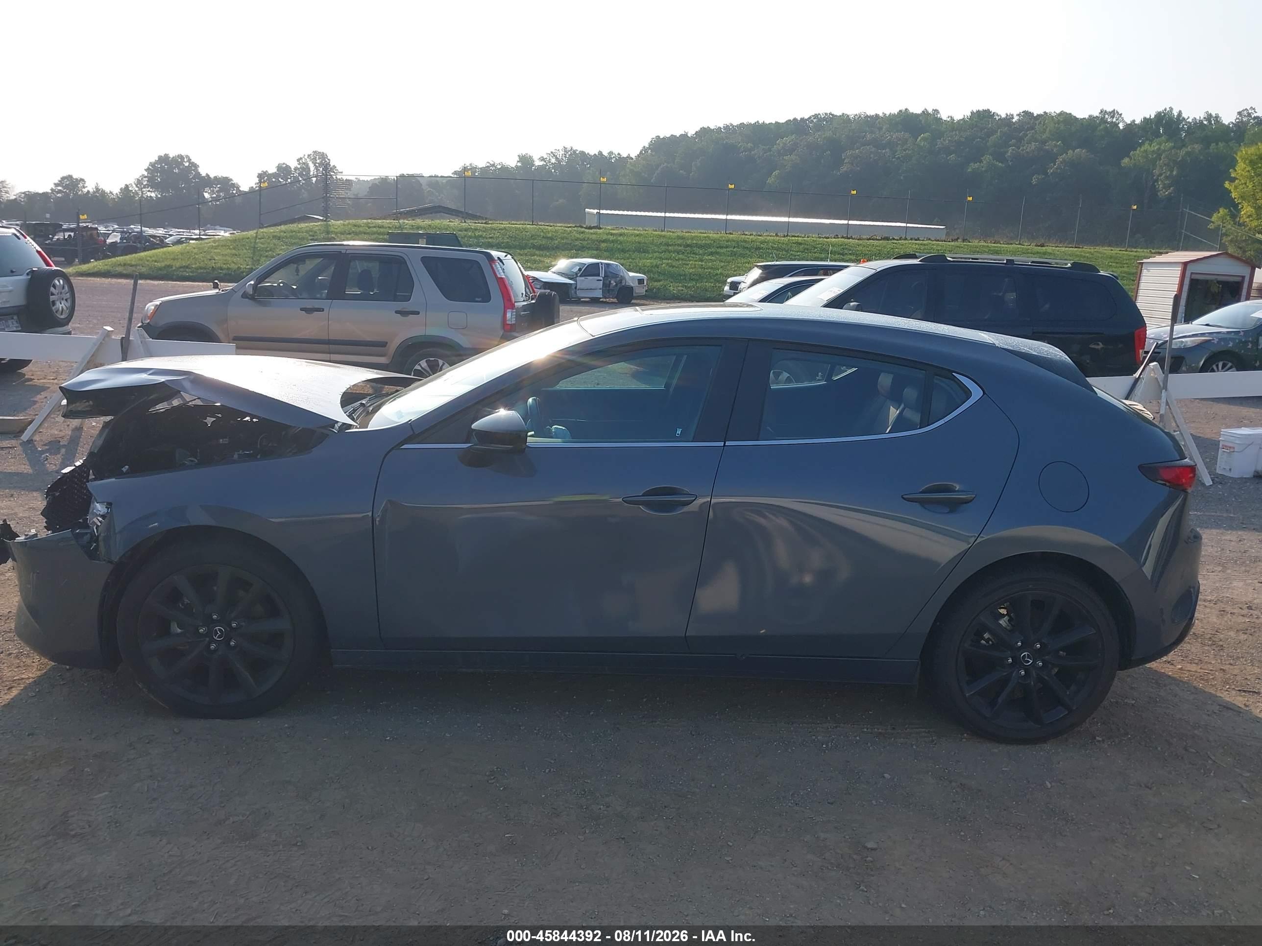 2023 MAZDA MAZDA3 2.5 S CARBON EDITION