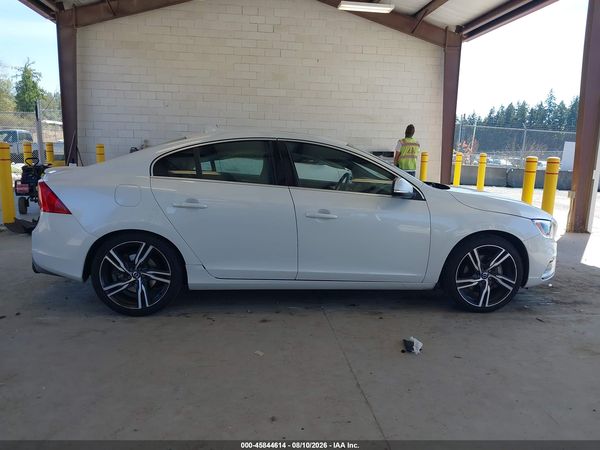2017 VOLVO S60 T6 R-DESIGN PLATINUM