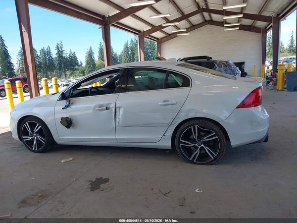 2017 VOLVO S60 T6 R-DESIGN PLATINUM