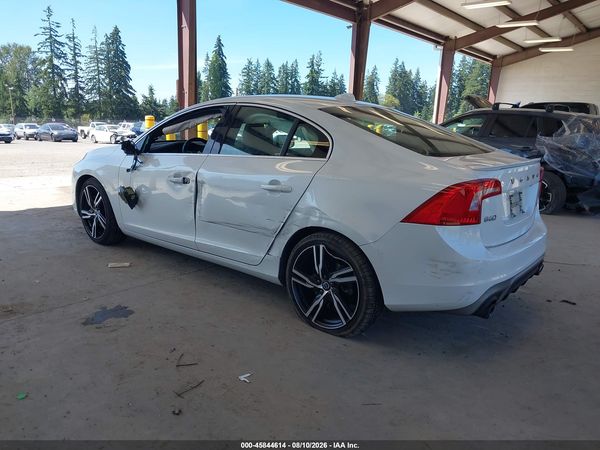 2017 VOLVO S60 T6 R-DESIGN PLATINUM
