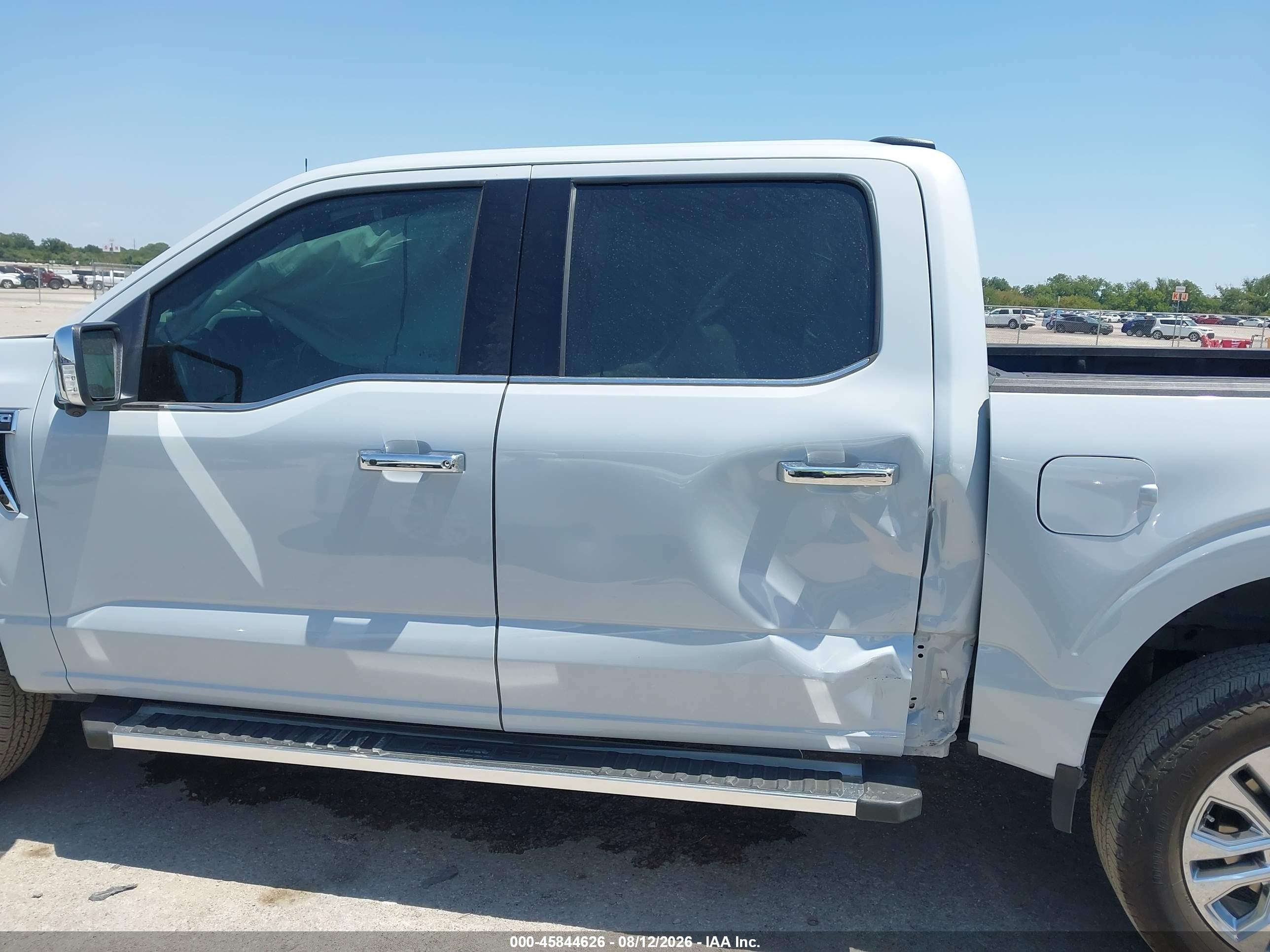 2025 FORD F-150 LARIAT