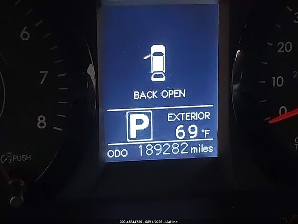 2015 TOYOTA SIENNA LE 8 PASSENGER