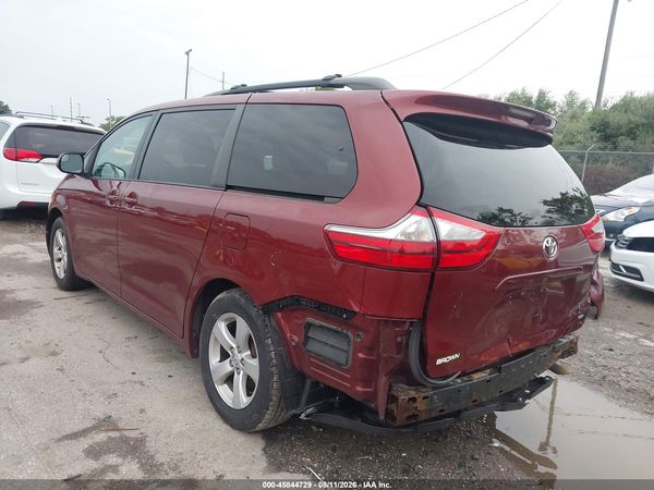 2015 TOYOTA SIENNA LE 8 PASSENGER