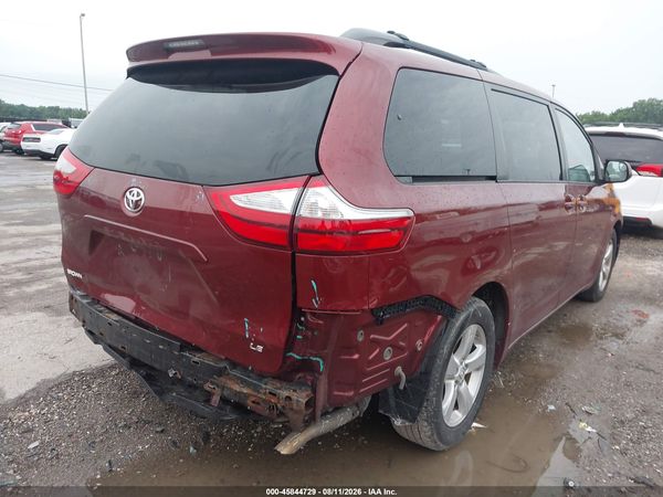 2015 TOYOTA SIENNA LE 8 PASSENGER