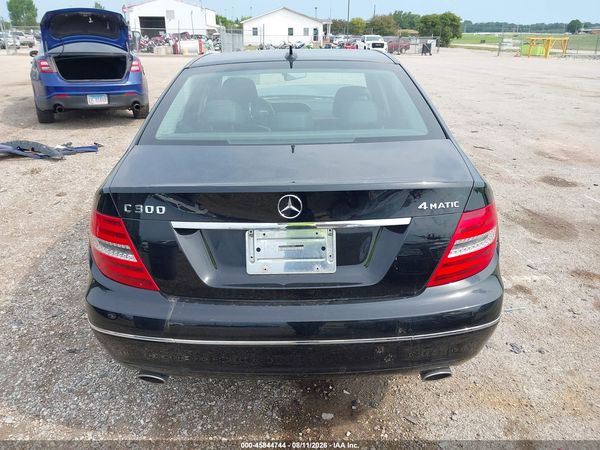 2014 MERCEDES-BENZ C 300 LUXURY 4MATIC