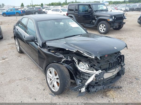 2014 MERCEDES-BENZ C 300 LUXURY 4MATIC