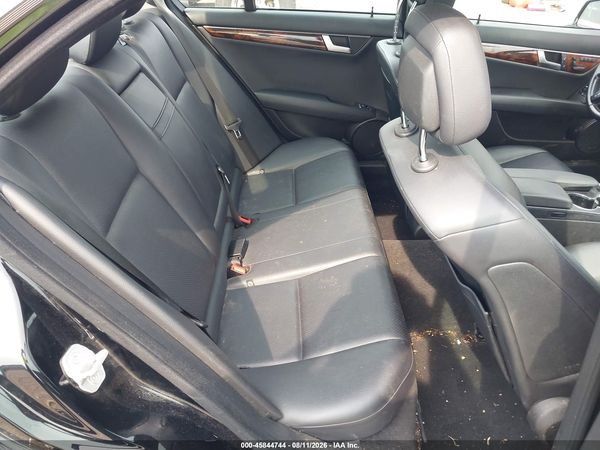 2014 MERCEDES-BENZ C 300 LUXURY 4MATIC