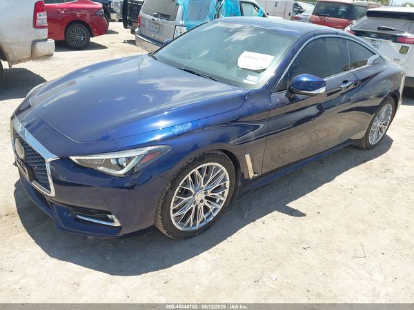 2022 INFINITI Q60 LUXE