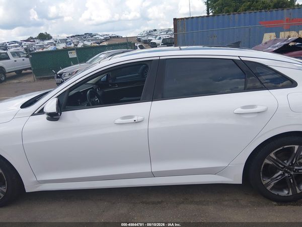 2022 KIA K5 EX