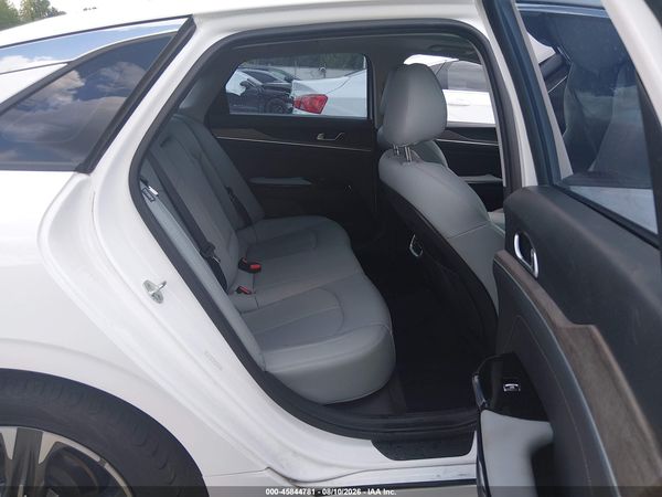 2022 KIA K5 EX