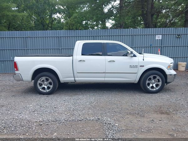 2017 RAM 1500 LARAMIE  4X4 6'4 BOX