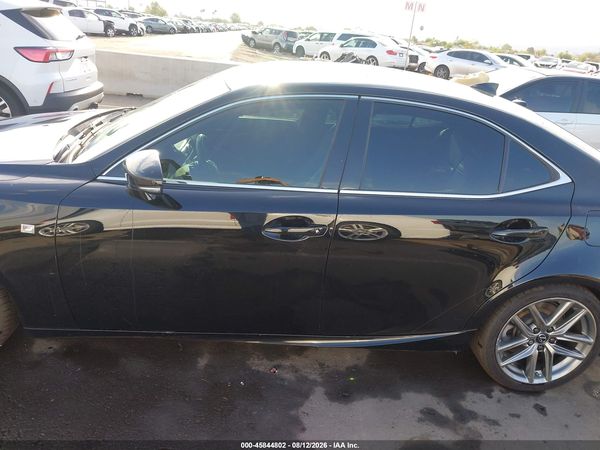 2019 LEXUS IS 300