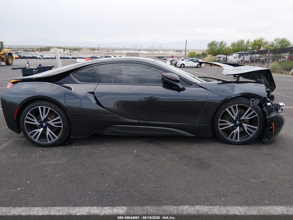 2016 BMW I8