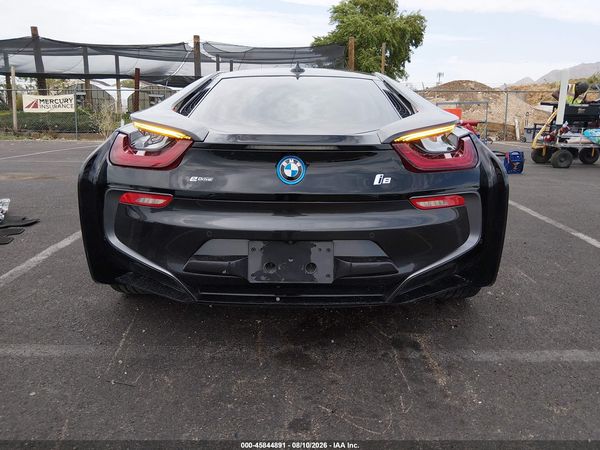 2016 BMW I8