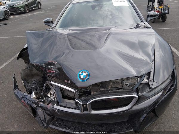 2016 BMW I8