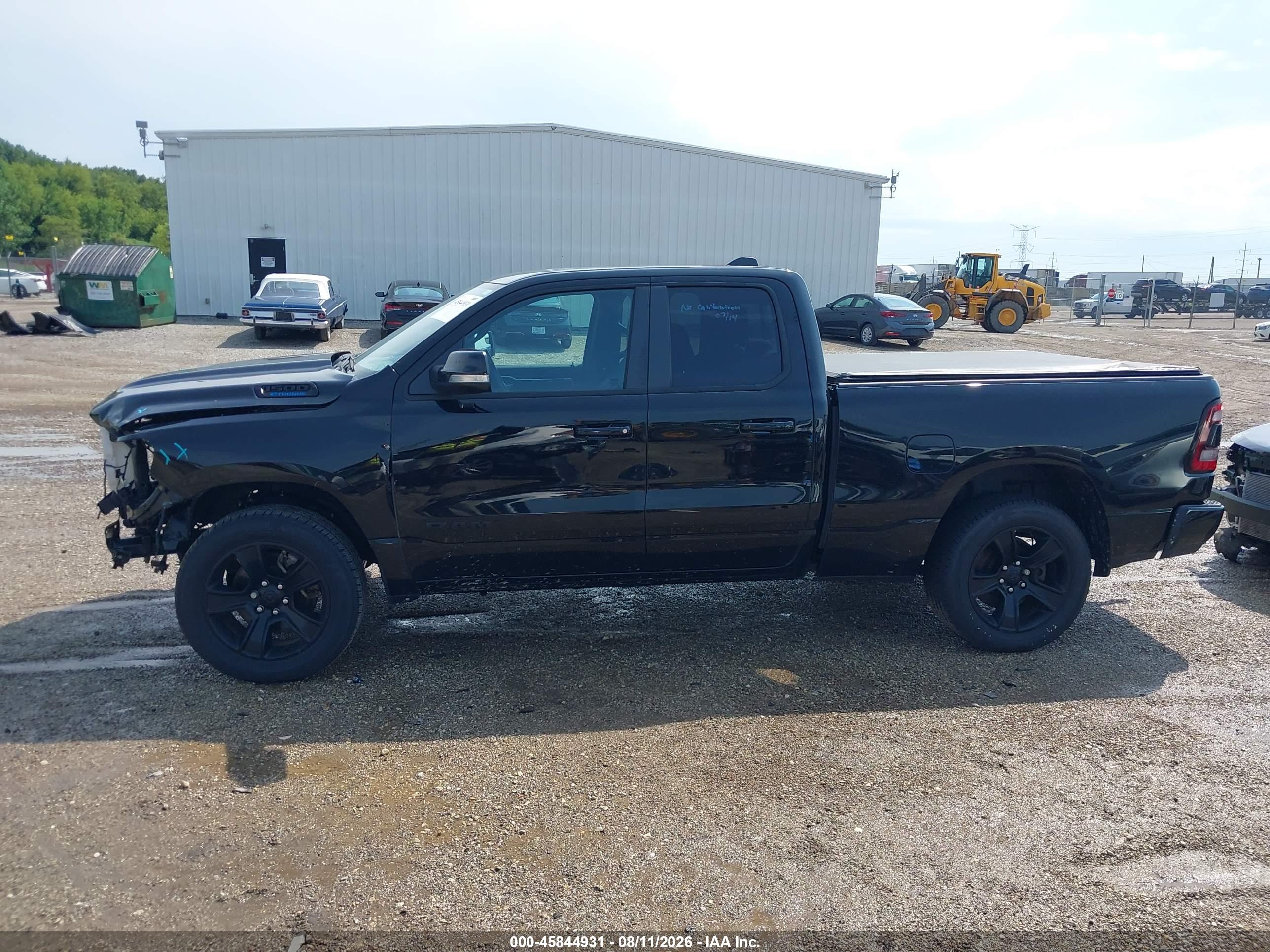 2021 RAM 1500 BIG HORN  4X4 6'4 BOX