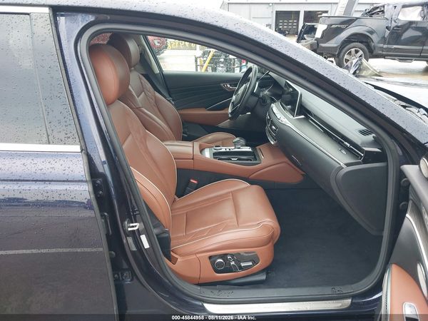 2019 KIA K900 LUXURY