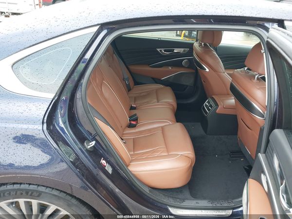 2019 KIA K900 LUXURY