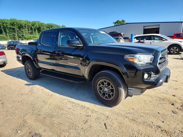 2017 TOYOTA TACOMA