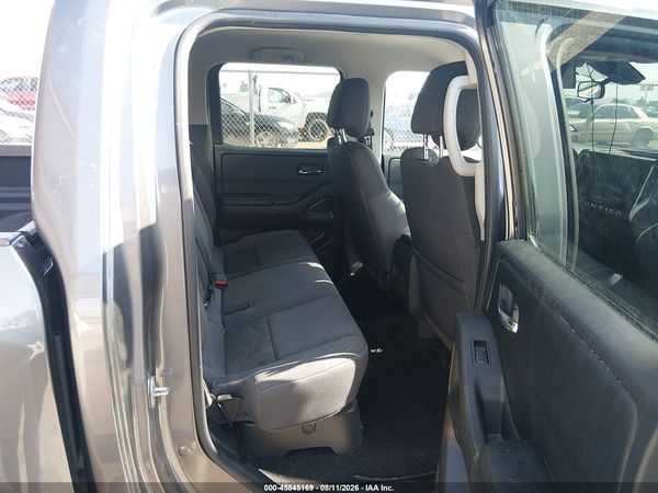 2025 NISSAN FRONTIER SV 4X4 — I8