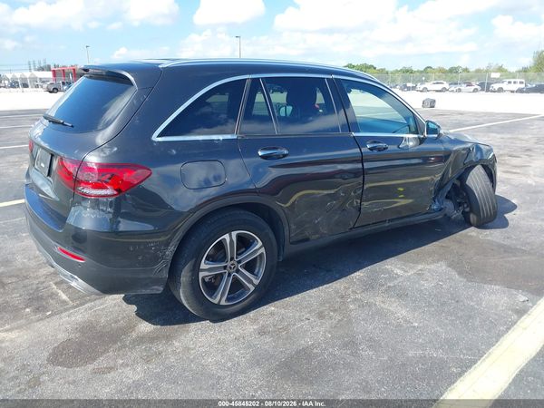 2021 MERCEDES-BENZ GLC 300 SUV