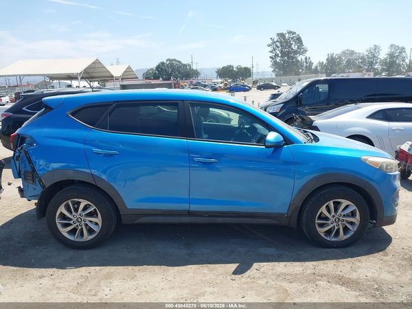 2016 HYUNDAI TUCSON SE