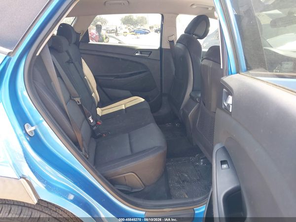 2016 HYUNDAI TUCSON SE
