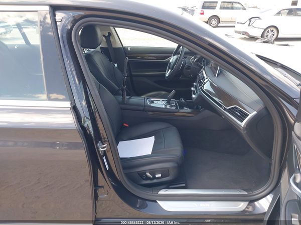 2019 BMW 740I