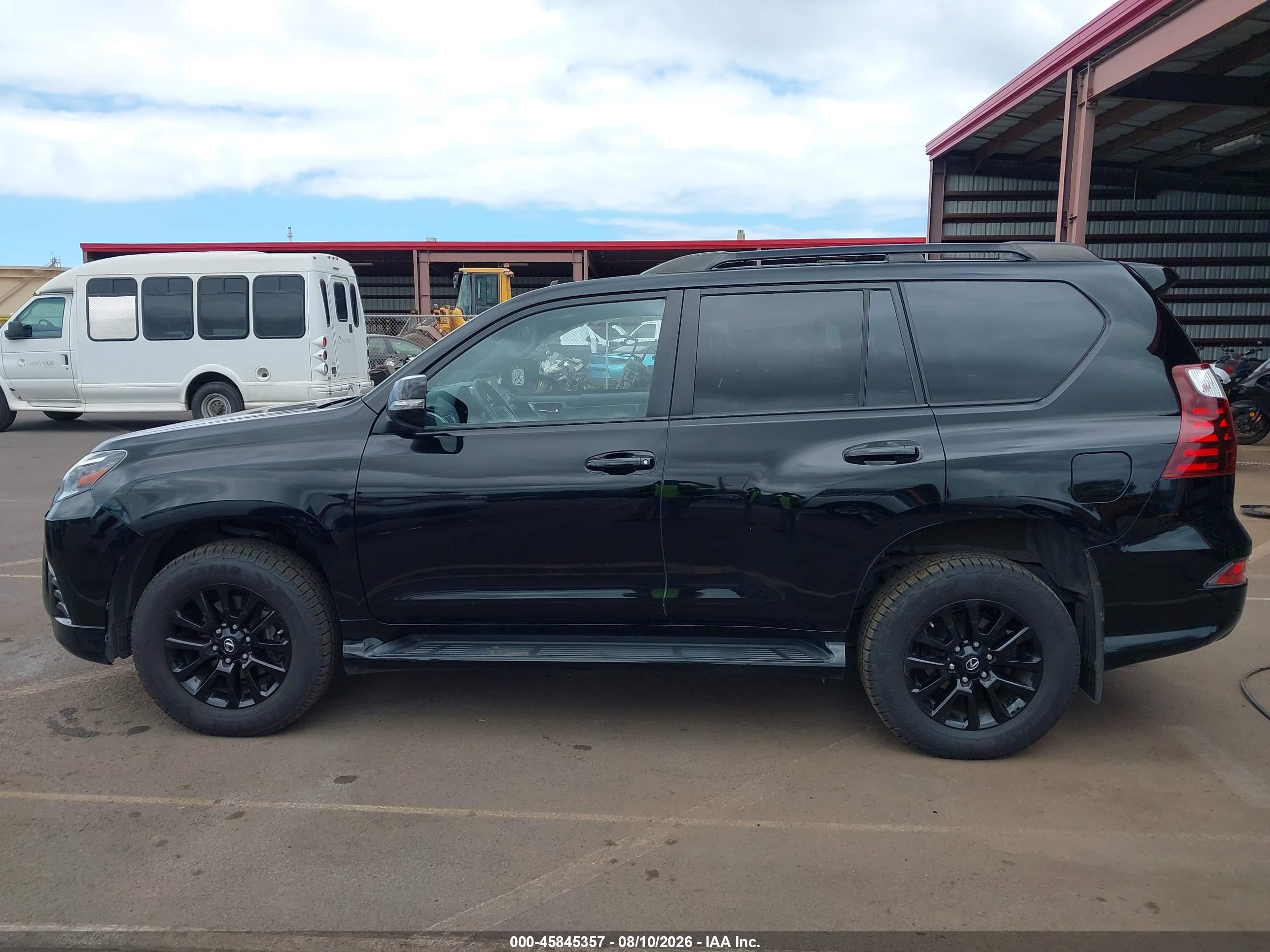 2022 LEXUS GX 460