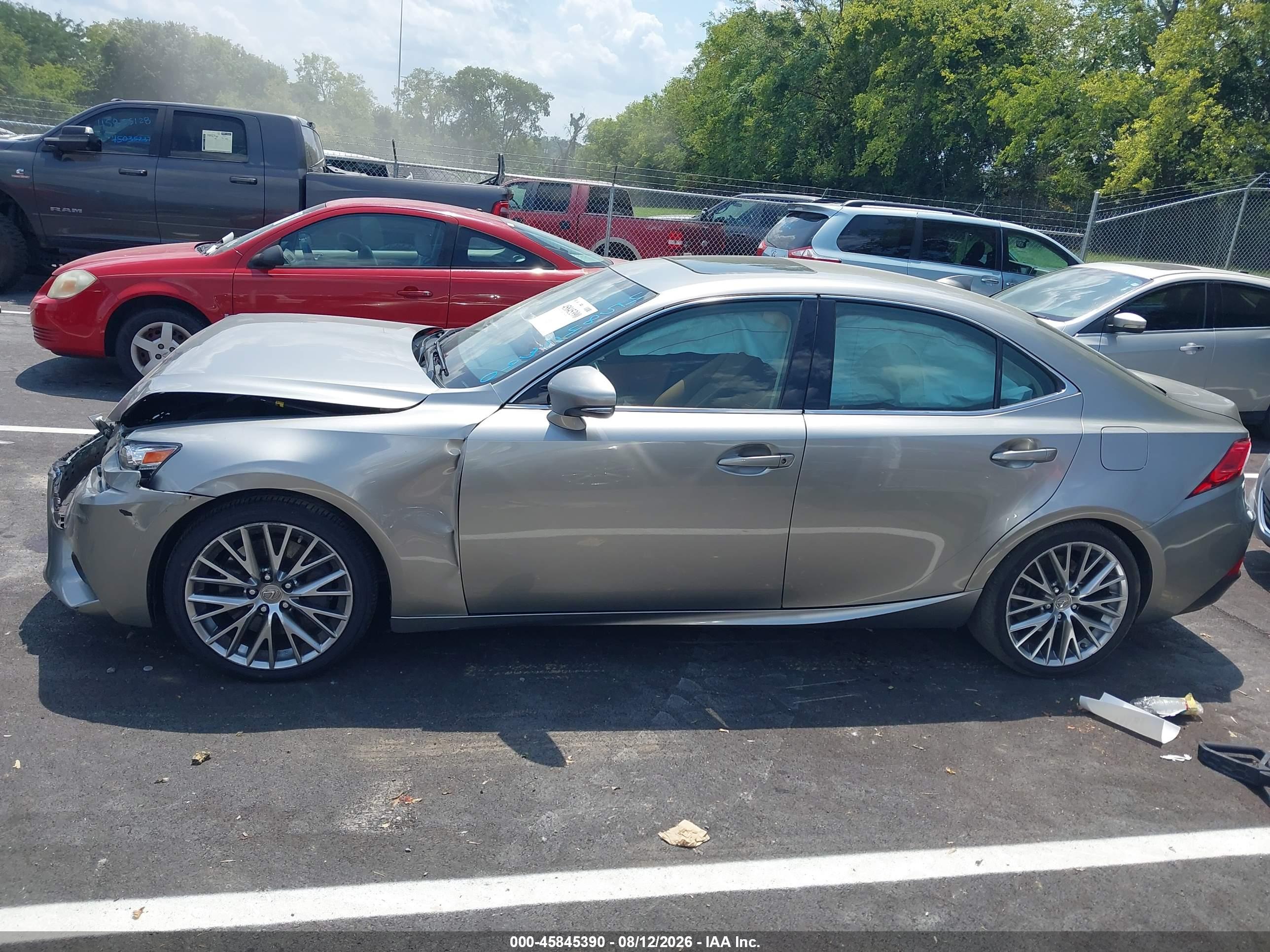 2016 LEXUS IS 300
