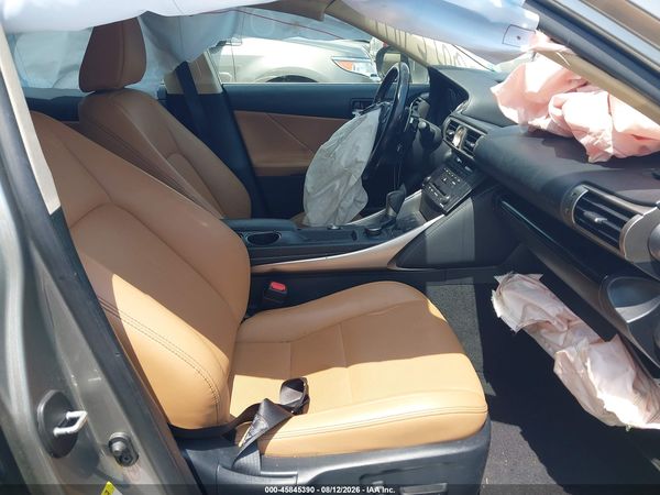 2016 LEXUS IS 300