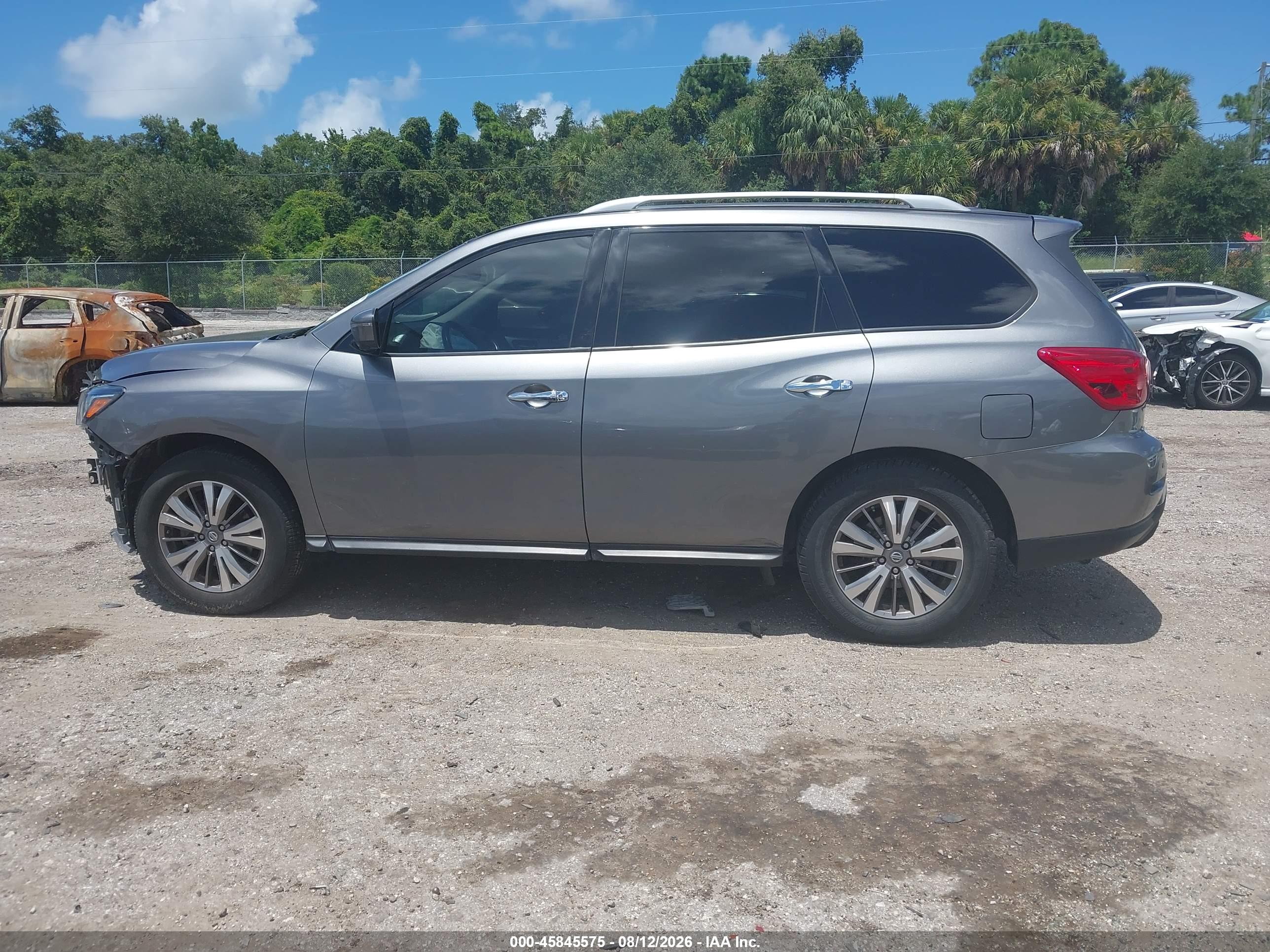 2018 NISSAN PATHFINDER SL