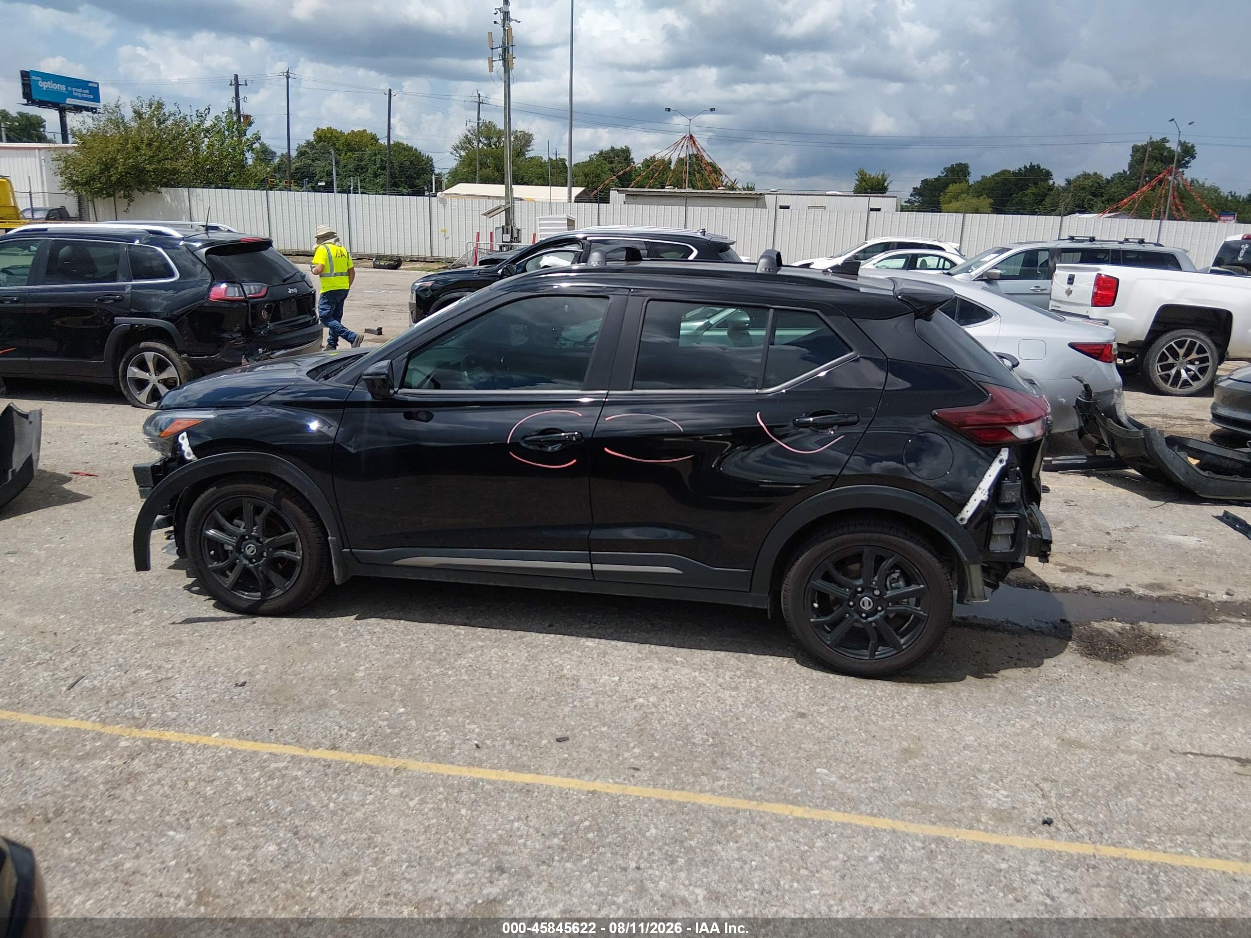 2021 NISSAN KICKS SR XTRONIC CVT