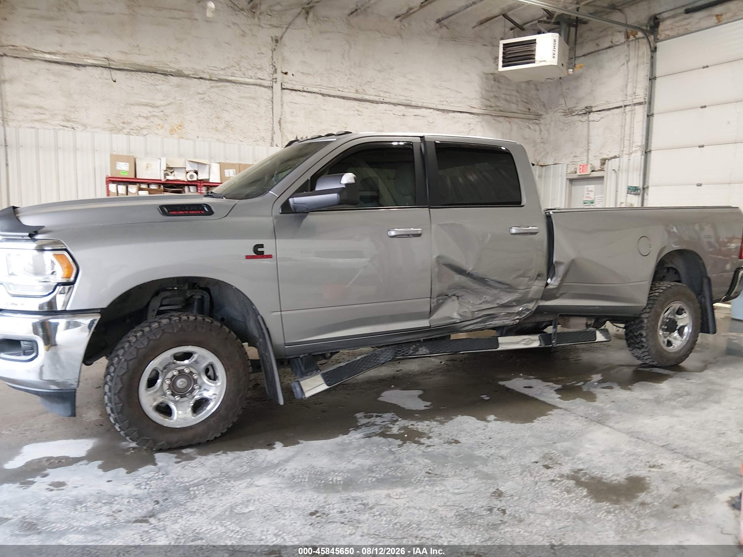2022 RAM 2500 BIG HORN  4X4 8' BOX