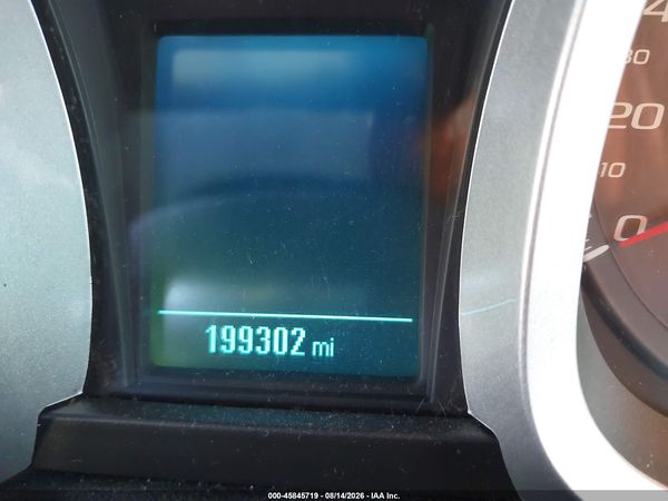 2015 CHEVROLET EQUINOX LT — I7