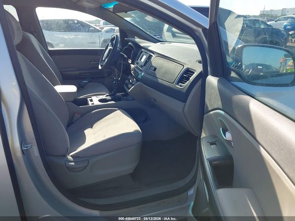 2016 KIA SEDONA LX